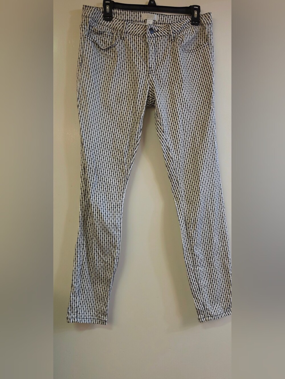 Forever 21 Women's Black & White Patterned Pants